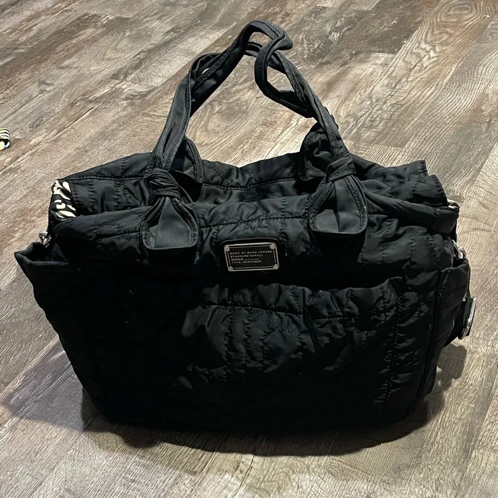 Marc Jacobs Black Quilted Women's Bag